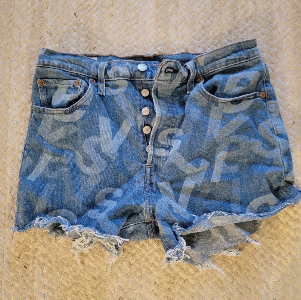 Levis 501 Cutoff Shorts Printed 29